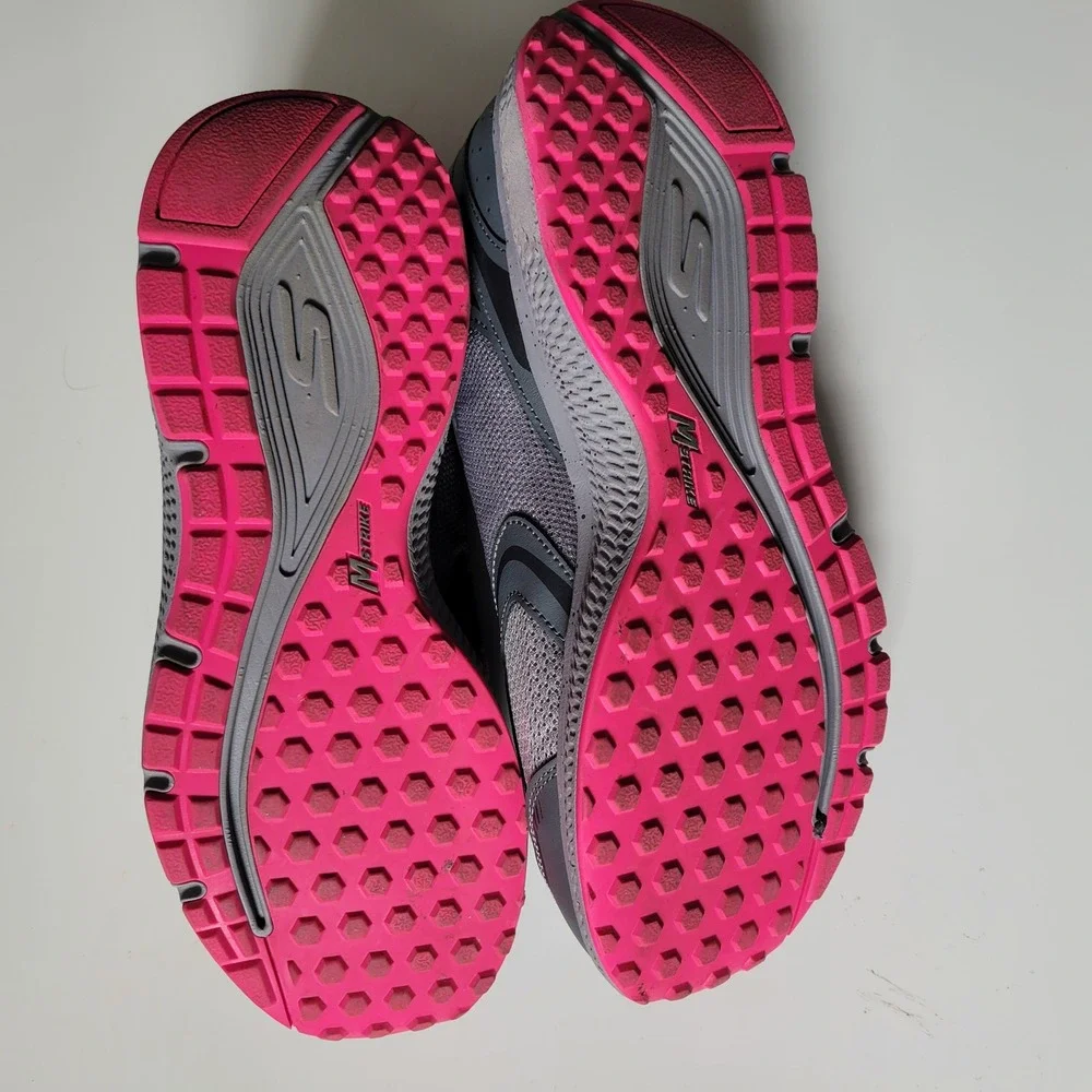 Skechers GOrun Womens 11 Grey Pink Running Shoes Air Cooled Goga Mat Athletic